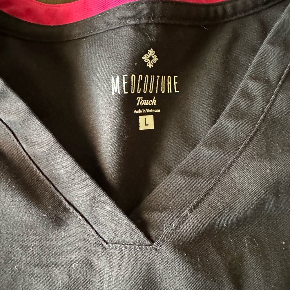 Med Couture Black Scrubs set - Picture 2 of 3